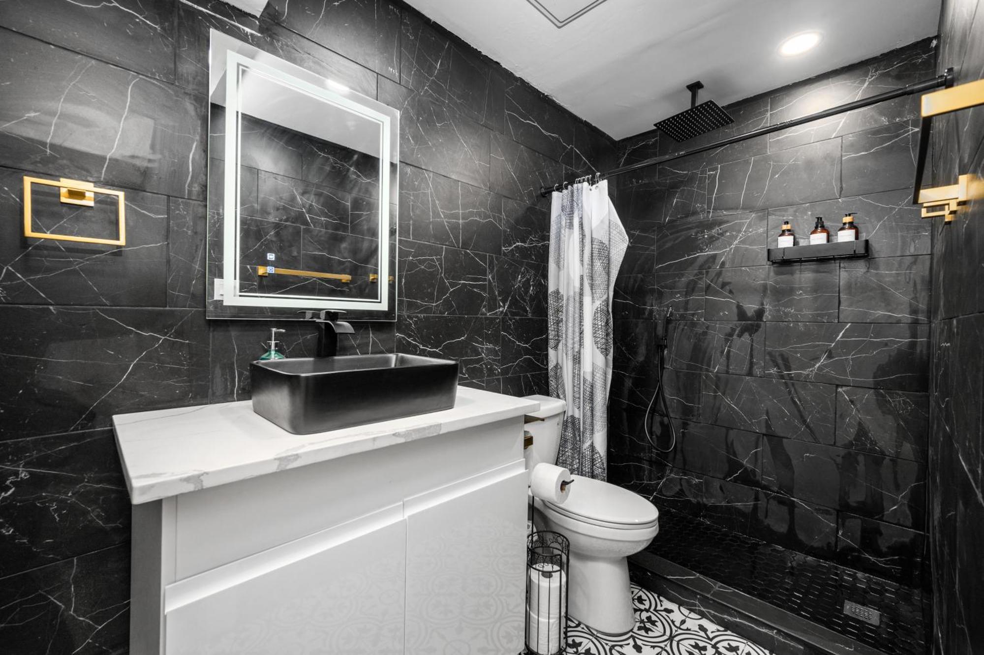 Bright & Airy Apt Close To Everything With Free Park Apartamento Houston Exterior foto